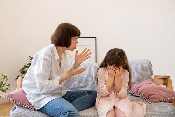 8 Signs You Were Raised By A Toxic Mother.