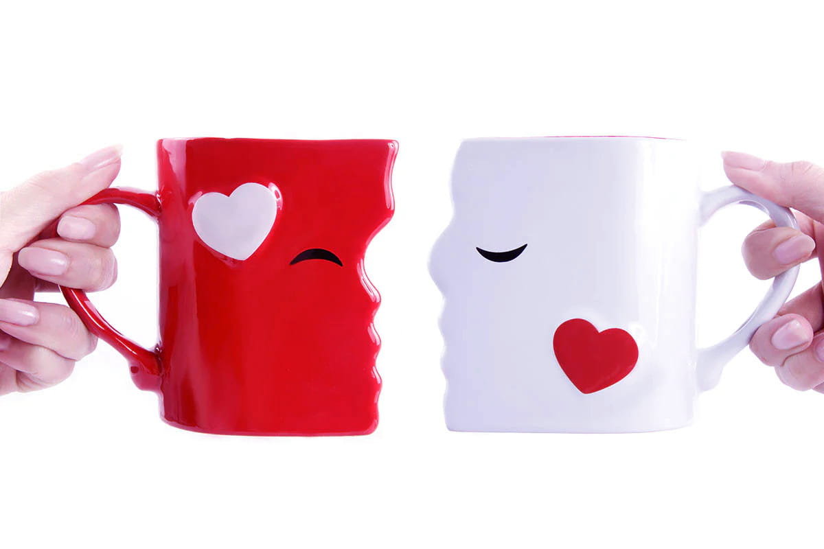 Kissing Mugs