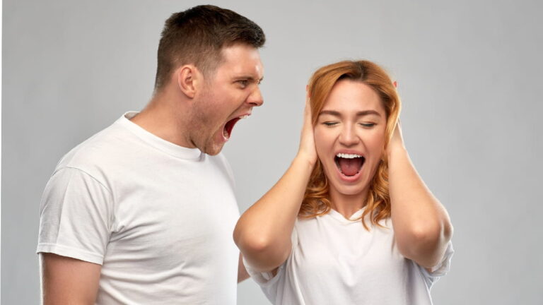 Read more about the article 16 Clear Signs You Are Dating the Wrong Person—And What to Do About It?